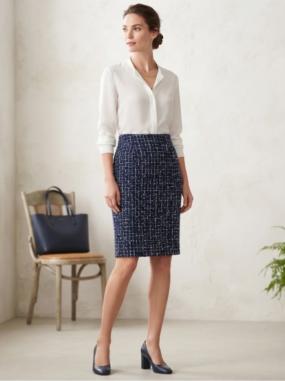 J.Crew Blue White Tweed Pencil Skirt Wool Blend Size 2 Career Business Casual